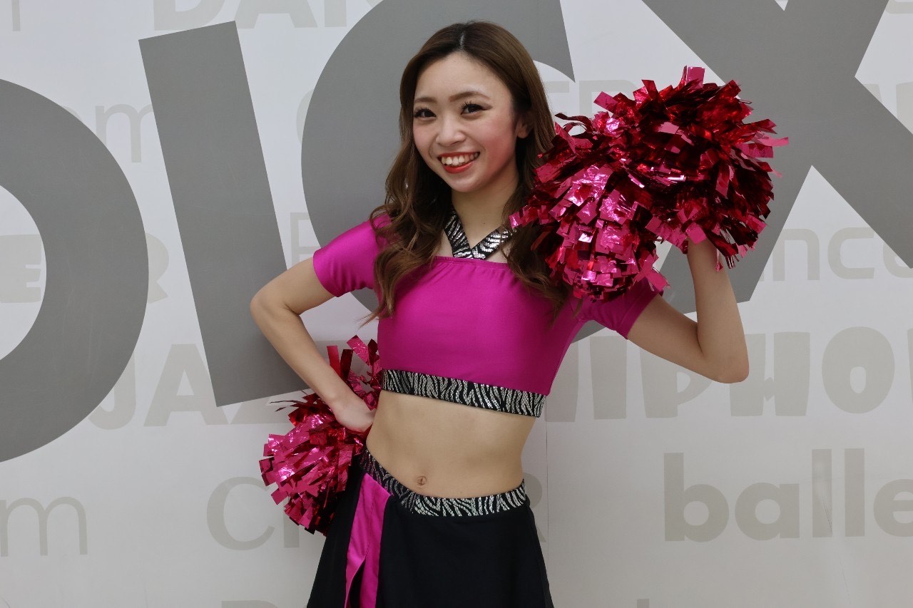 ロイックス　チア　衣装 値下げ！LOICX チア ユニフォーム ロイックスLOICX ユニフォーム