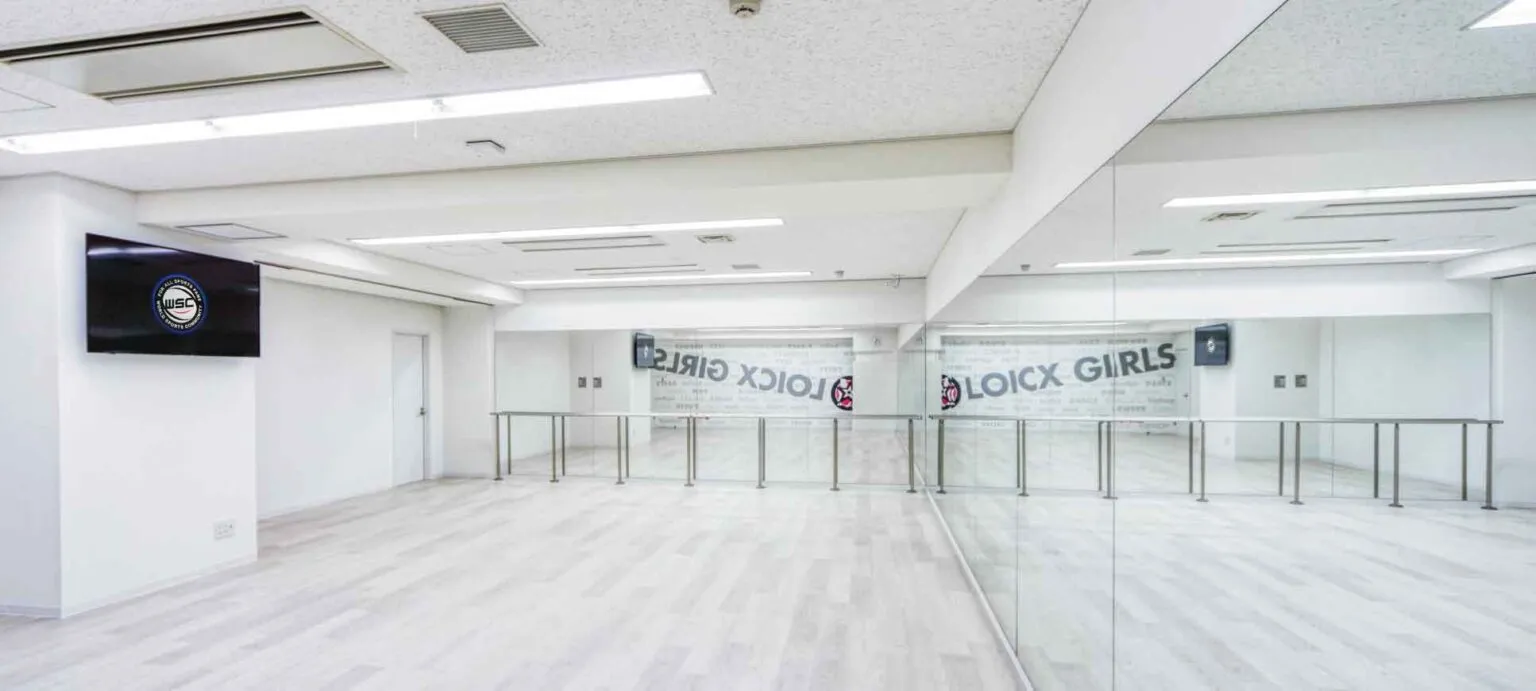 LOICX DANCE STUDIO スタジオ内観